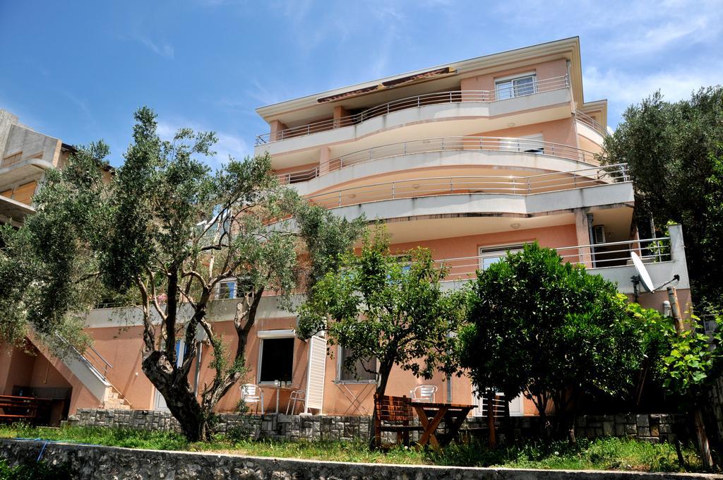 Nikic Apartments Ulcinj Exterior photo